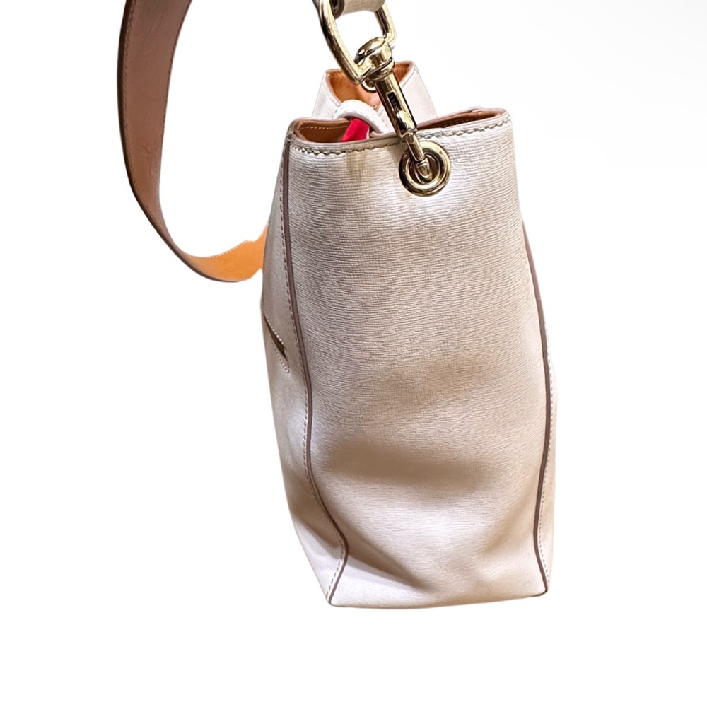Dooney & Bourke Cream Shoulder Bag EUC - Picture 5 of 12